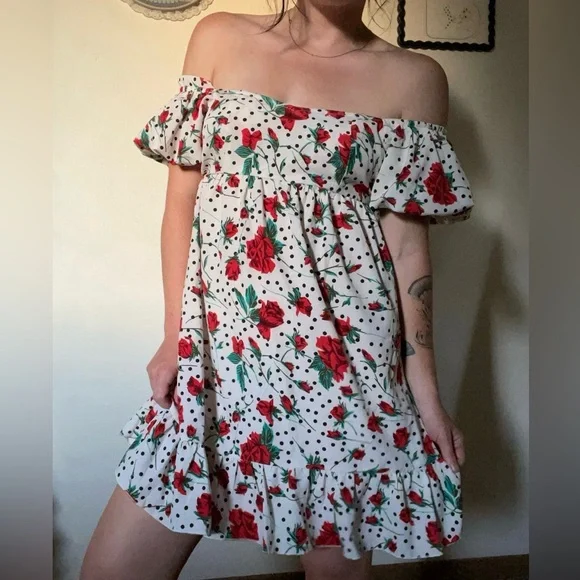 Floral Off-Shoulder Dress - Picture 3 of 4